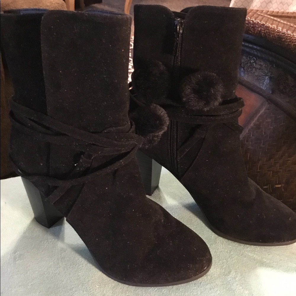 NWOT brushells black 8